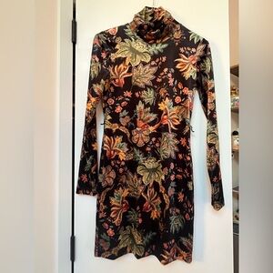 Cara Cara Piper Dress Multi Jacobean Black
(With tag but no belt & shorter)